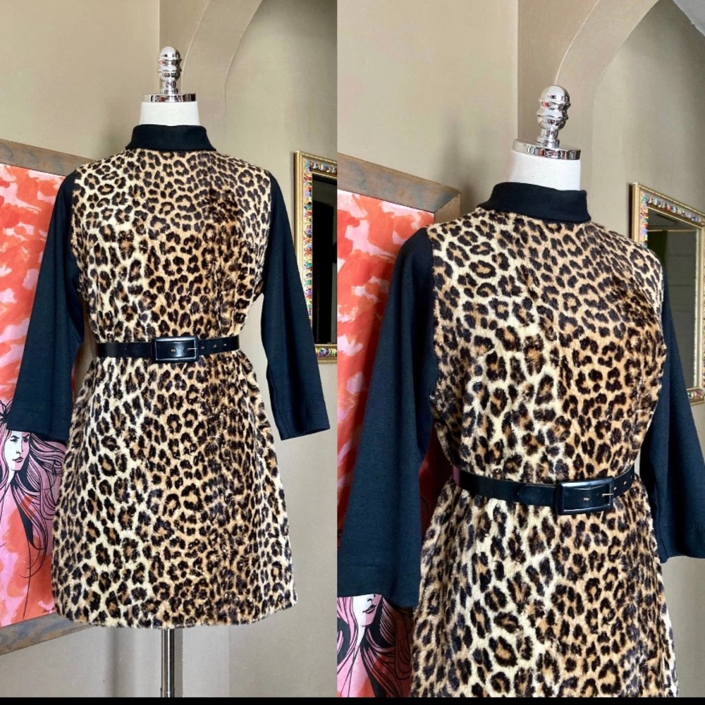 1960s Wild leopard print mini dress